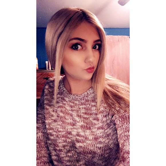 Meet your Posher, Ashlyn - Picture 1 of 1